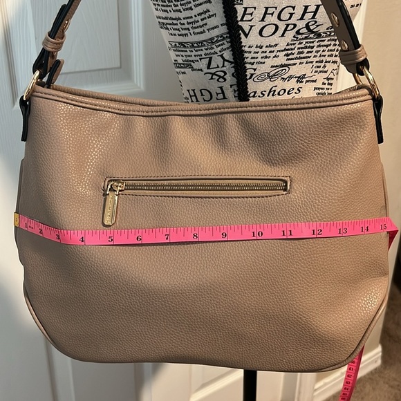 Montana West Pebbled Leather - Picture 6 of 7